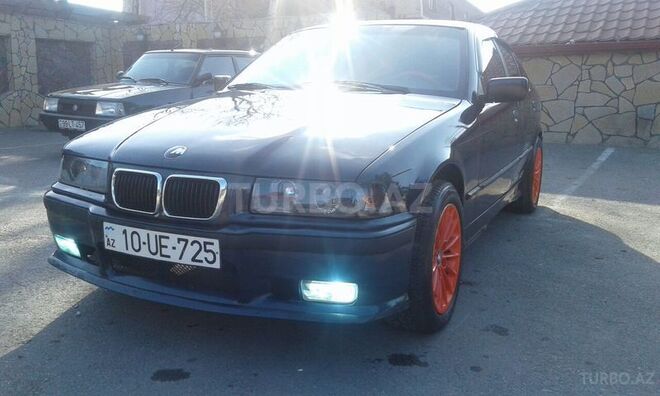BMW 318 1993, 415,000 km - 1.8 l - Bakı