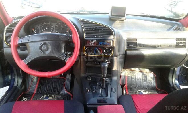 BMW 318 1993, 415,000 km - 1.8 l - Bakı