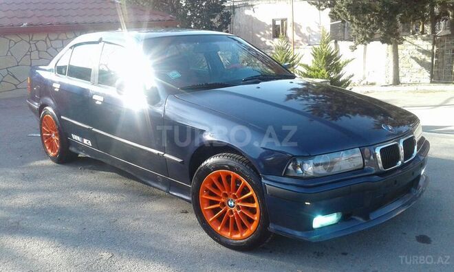 BMW 318 1993, 415,000 km - 1.8 l - Bakı