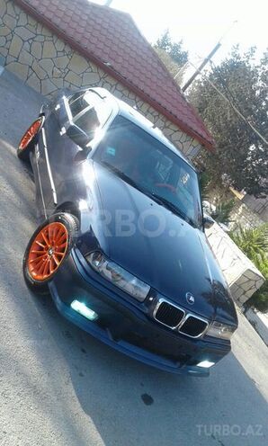 BMW 318 1993, 415,000 km - 1.8 l - Bakı