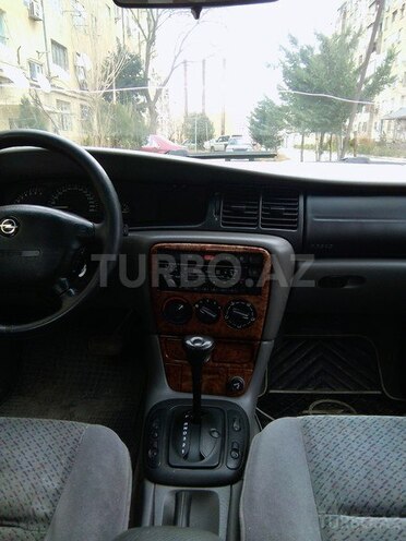 Opel Vectra 1996, 245,000 km - 2.0 l - Bakı