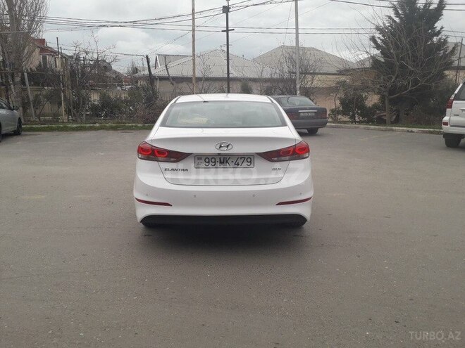 Hyundai Elantra 2016, 30,900 km - 2.0 l - Bakı