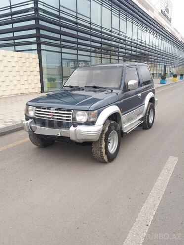 Mitsubishi Pajero 1992, 287,000 km - 2.5 l - Bakı
