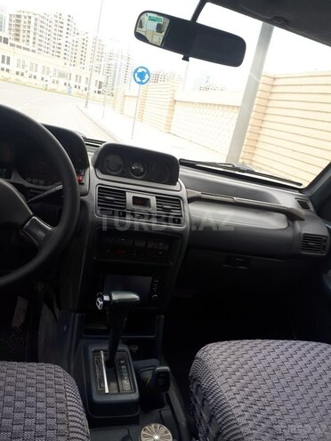 Mitsubishi Pajero 1992, 287,000 km - 2.5 l - Bakı