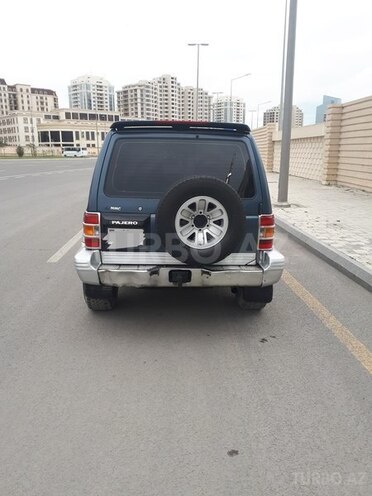 Mitsubishi Pajero 1992, 287,000 km - 2.5 l - Bakı