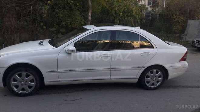 Mercedes C 240 2001, 200,000 km - 2.4 l - Bakı