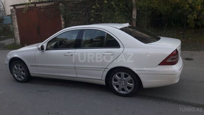 Mercedes C 240 2001, 200,000 km - 2.4 l - Bakı