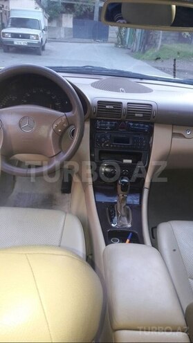 Mercedes C 240 2001, 200,000 km - 2.4 l - Bakı