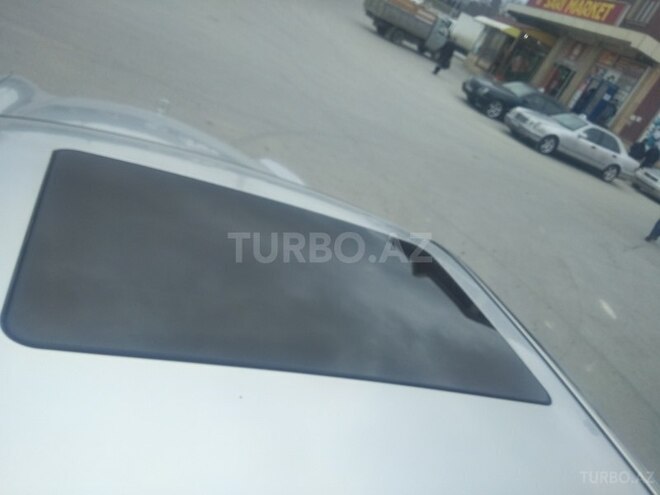 Mercedes E 200 1999, 366,000 km - 2.0 л - Bakı