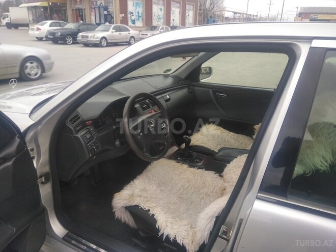 Mercedes E 200 1999, 366,000 km - 2.0 л - Bakı