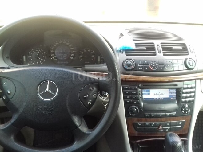 Mercedes E 240 2002, 211,000 km - 2.6 l - Bakı