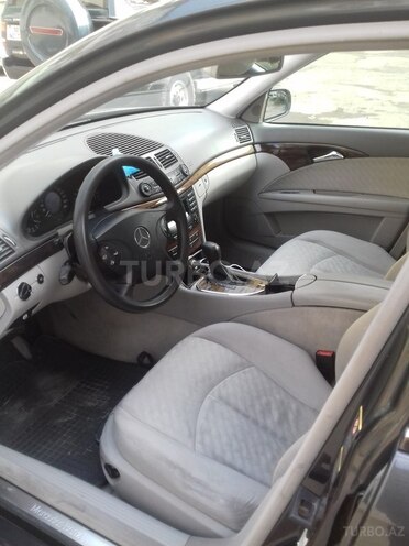 Mercedes E 240 2002, 211,000 km - 2.6 l - Bakı