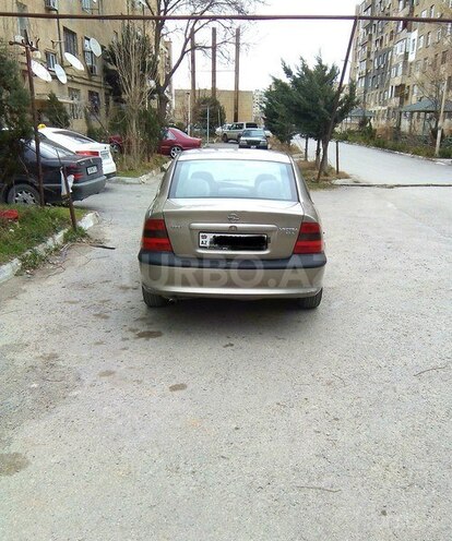 Opel Vectra 1996, 244,500 km - 2.0 л - Bakı
