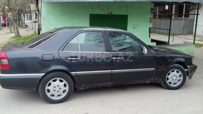 Mercedes C 180 1995, 285,000 km - 1.8 l - Bakı