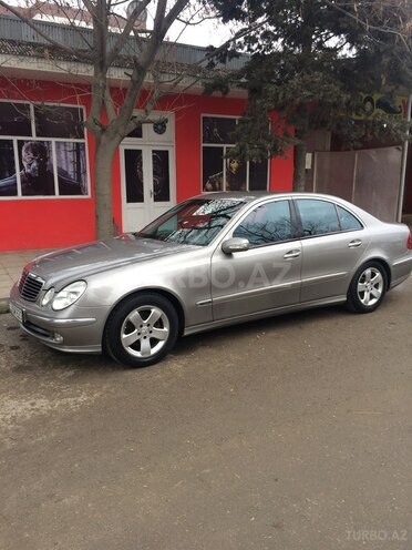Mercedes E 220 2002, 258,000 km - 2.2 l - Xaçmaz