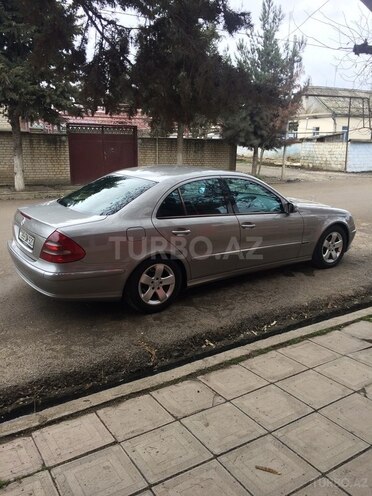 Mercedes E 220 2002, 258,000 km - 2.2 l - Xaçmaz