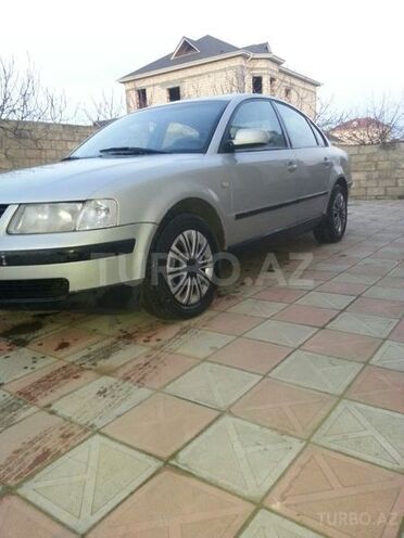 Volkswagen Passat 1998, 285,321 km - 1.9 л - Bakı