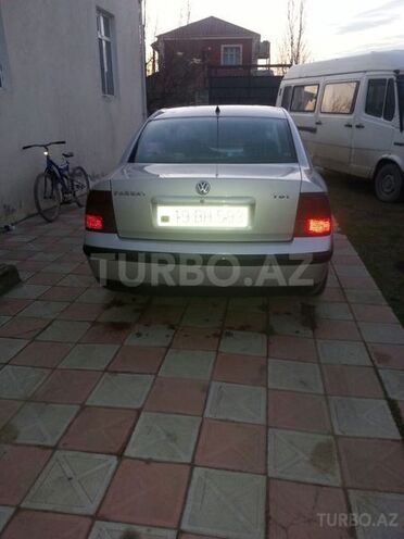 Volkswagen Passat 1998, 285,321 km - 1.9 л - Bakı
