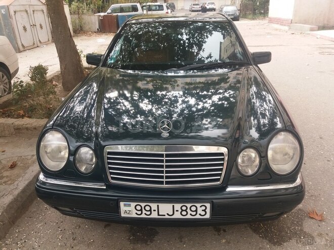 Mercedes E 230 1997, 275,000 km - 2.3 l - Bakı