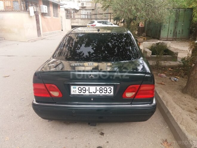 Mercedes E 230 1997, 275,000 km - 2.3 l - Bakı