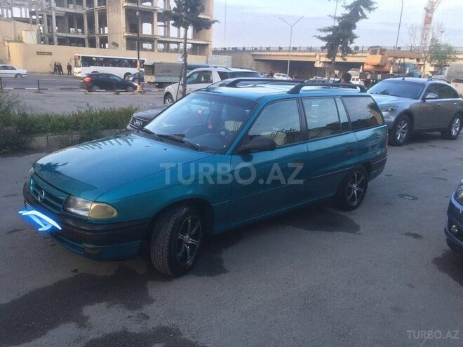 Opel Astra 1994, 410,000 km - 1.6 л - Bakı