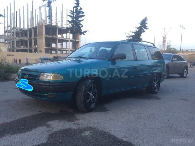 Opel Astra 1994, 410,000 km - 1.6 л - Bakı