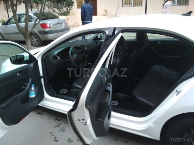 Volkswagen Jetta 2013, 92,000 km - 1.8 л - Bakı