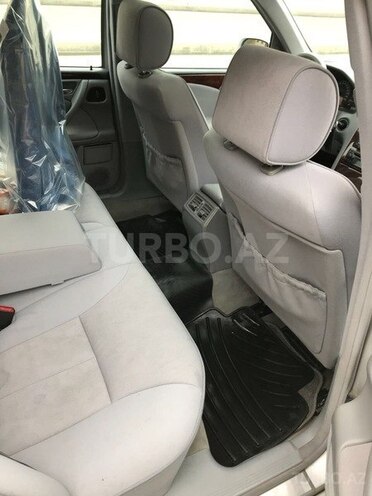 Mercedes E 240 2000, 243,000 km - 2.6 l - Bakı
