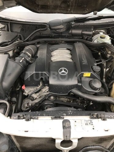 Mercedes E 240 2000, 243,000 km - 2.6 l - Bakı
