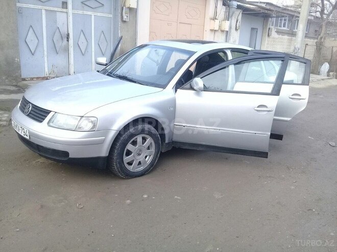 Volkswagen Passat 2000, 250,000 km - 1.8 l - Gəncə