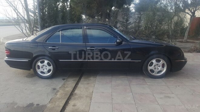 Mercedes E 270 2000, 250,000 km - 2.7 l - Bakı