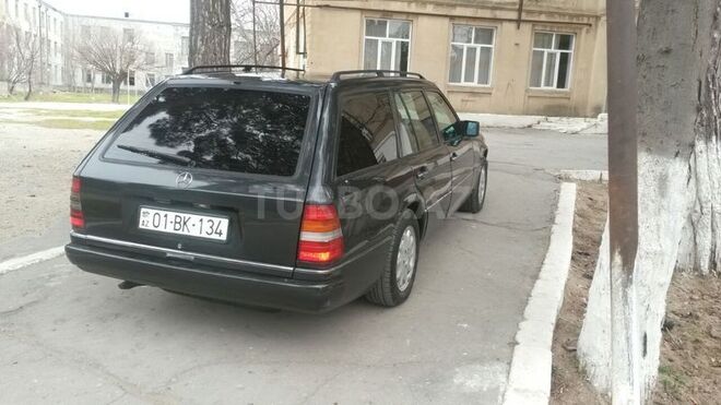 Mercedes E 220 1993, 340,000 km - 2.2 l - Xırdalan