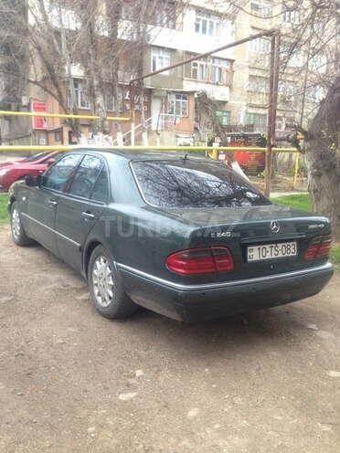 Mercedes E 240 1998, 320,000 km - 2.4 l - Bakı