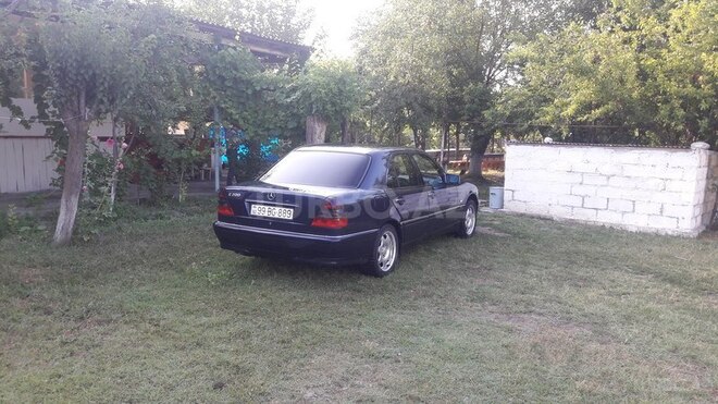 Mercedes C 200 1999, 256,000 km - 2.0 л - Bakı
