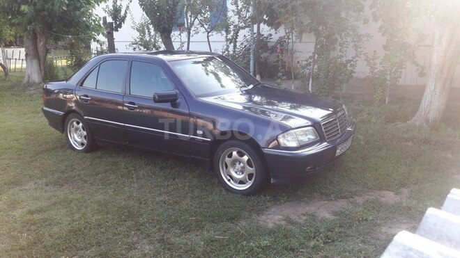 Mercedes C 200 1999, 256,000 km - 2.0 л - Bakı