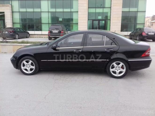 Mercedes C 320 2001, 356,278 km - 3.2 l - Sumqayıt