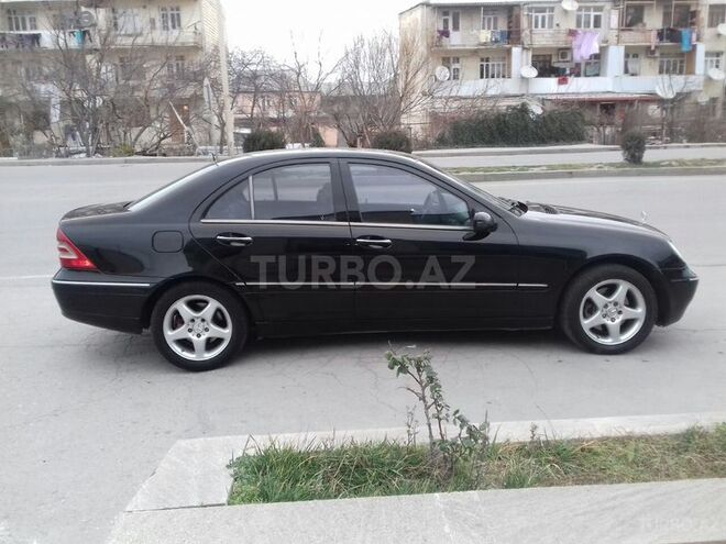 Mercedes C 320 2001, 356,278 km - 3.2 l - Sumqayıt