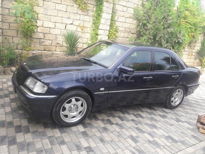 Mercedes C 200 1999, 256,000 km - 2.0 л - Bakı