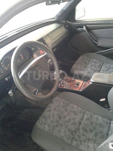 Mercedes C 220 1998, 2,980,130 km - 0.2 л - Gəncə