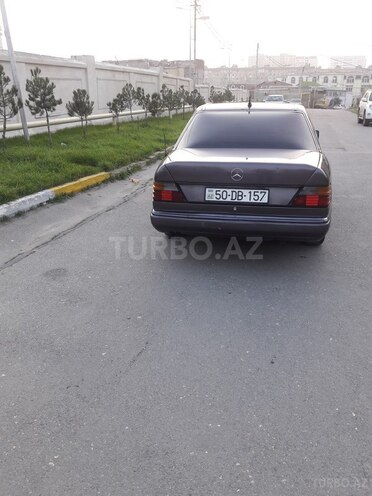 Mercedes E 300 1993, 355,000 km - 0.3 l - Bakı