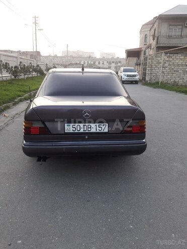 Mercedes E 300 1993, 355,000 km - 0.3 l - Bakı