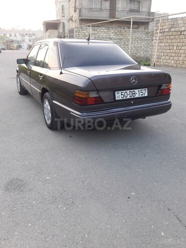Mercedes E 300 1993, 355,000 km - 0.3 l - Bakı