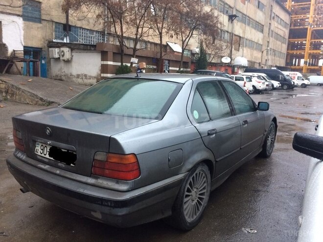 BMW 318 1992, 369,335 km - 1.8 l - Bakı