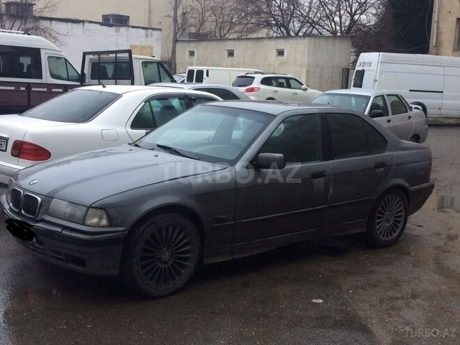 BMW 318 1992, 369,335 km - 1.8 l - Bakı