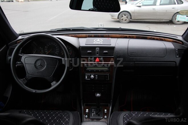 Mercedes C 200 1998, 300,000 km - 2.0 l - Bakı