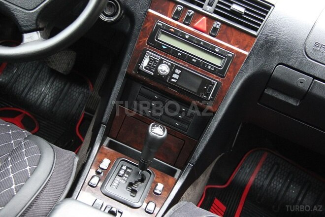 Mercedes C 200 1998, 300,000 km - 2.0 l - Bakı