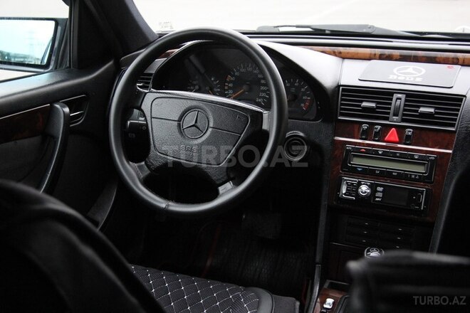 Mercedes C 200 1998, 300,000 km - 2.0 l - Bakı