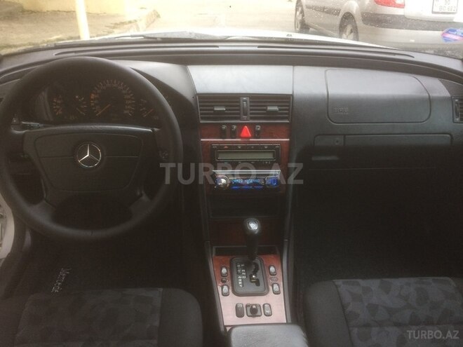 Mercedes C 200 1999, 185,000 km - 2.0 л - Bakı