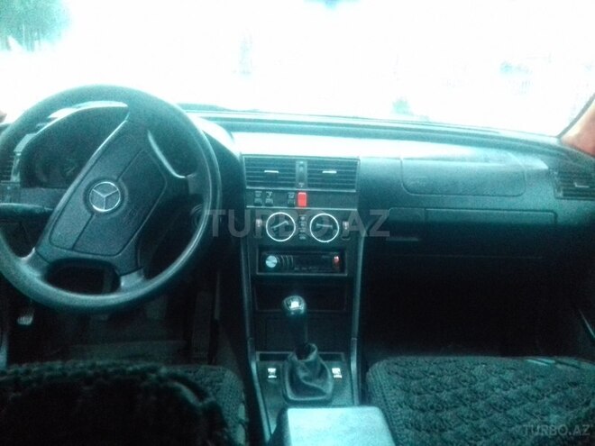 Mercedes C 180 1995, 403,000 km - 1.8 l - Zaqatala