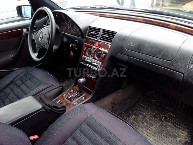 Mercedes C 180 1999, 215,000 km - 1.8 l - Bakı